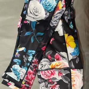 Zyia Floral Mesh Leggings